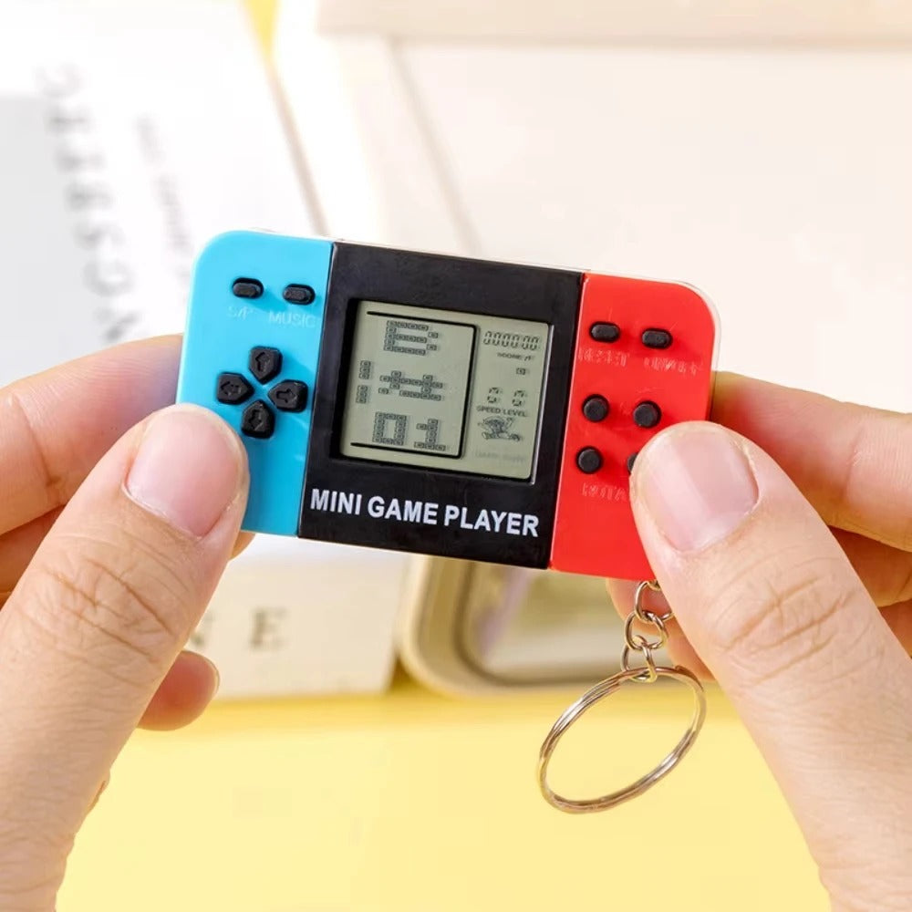 Classic Tetris Handheld Game Console Keychain | Mini Retro Electronic Game Pendant | Portable Pocket Game Toy with O-Shaped Buckle — 1PC