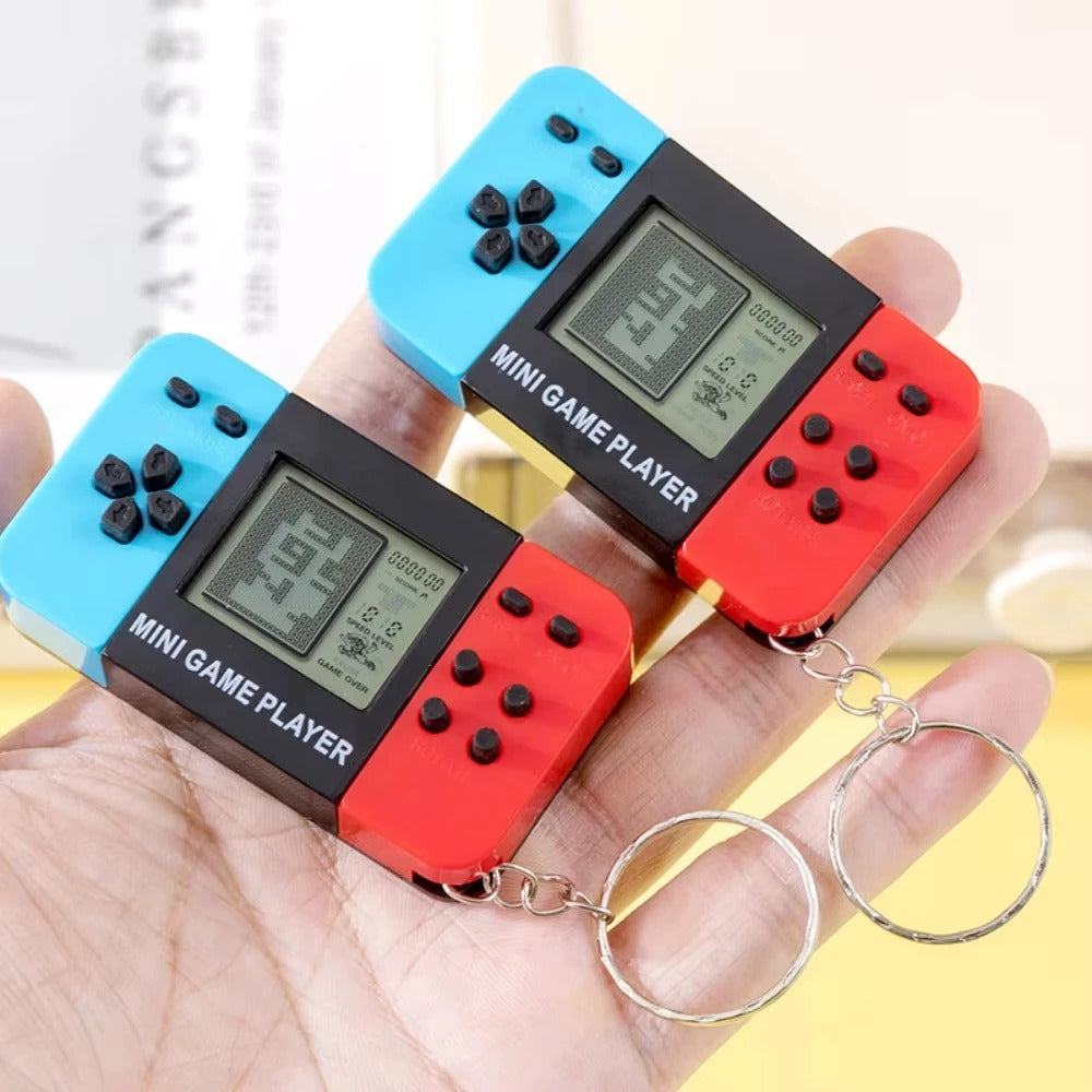 Classic Tetris Handheld Game Console Keychain | Mini Retro Electronic Game Pendant | Portable Pocket Game Toy with O-Shaped Buckle — 1PC